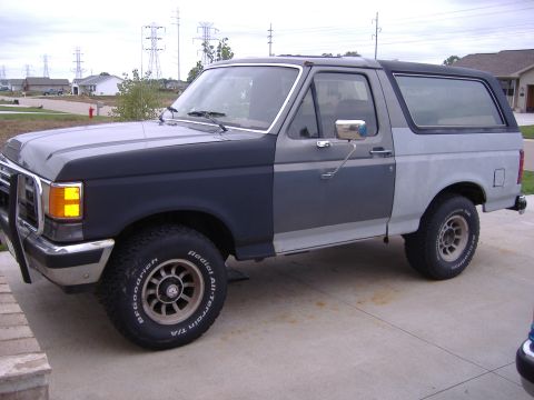 1987 Ford Bronco photo