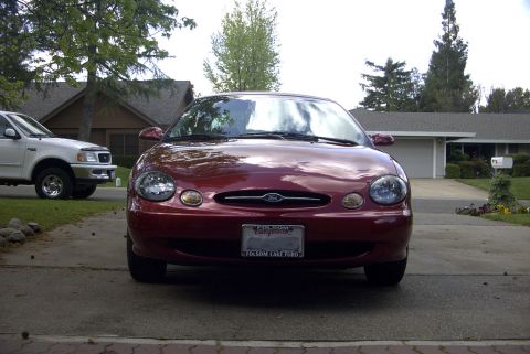 1999 Ford Taurus photo