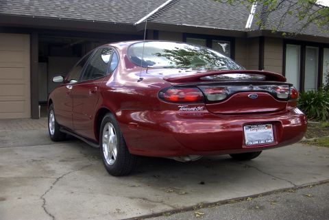 1999 Ford Taurus photo