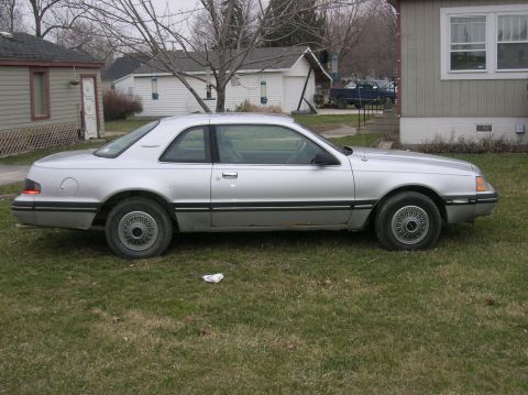 1988 Ford Thunderbird photo