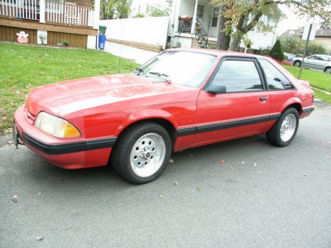 1990 Ford Mustang