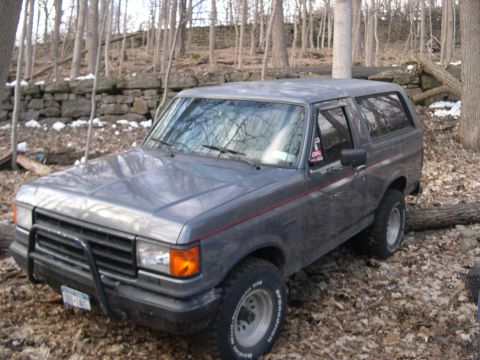 1989 Ford Bronco photo