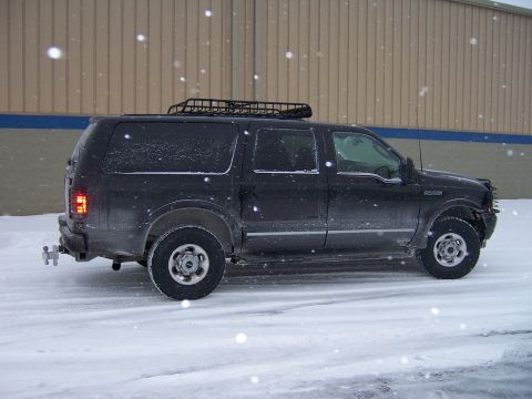 2003 Ford Excursion photo