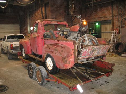 1952 Ford Pickup photo