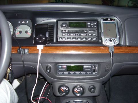 2002 Ford Crown Victoria photo