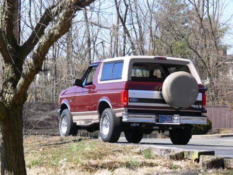 1996 Ford Bronco photo