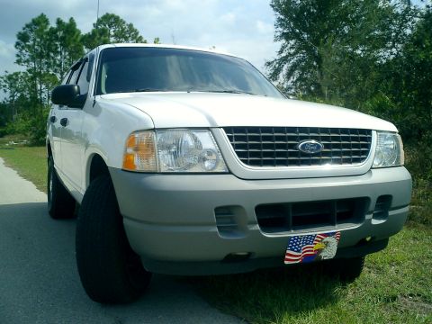 2002 Ford Explorer photo