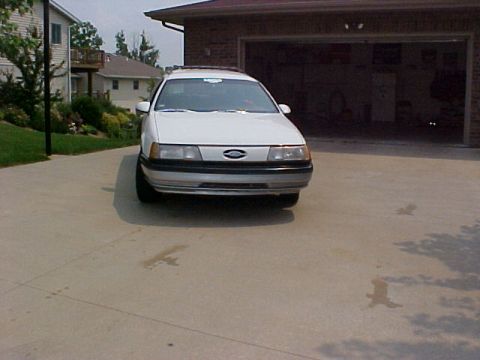 1991 Ford Taurus photo