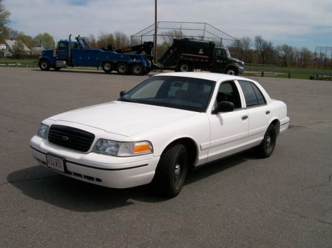 1999 Ford Crown Victoria photo