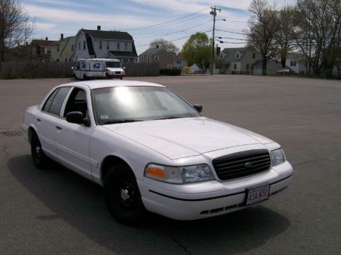 1999 Ford Crown Victoria photo