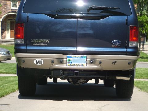 2003 Ford Excursion photo