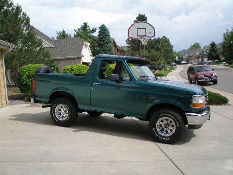 1996 Ford Bronco photo