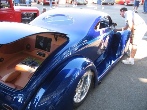 1940 Chevrolet Suburban photo