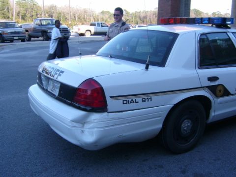 2003 Ford Crown Victoria photo