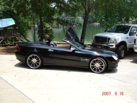 2004 Mercedes-Benz SL-Class photo