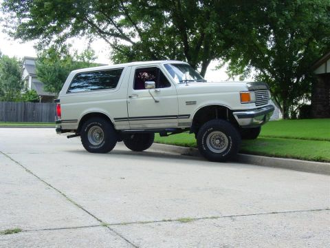 1987 Ford Bronco photo