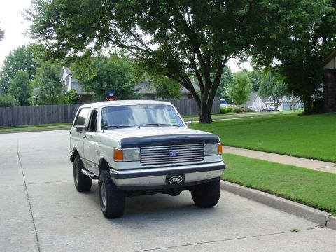 1987 Ford Bronco photo