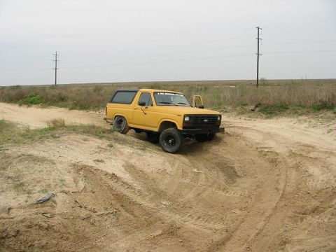 1986 Ford Bronco photo