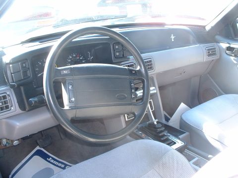1987 Ford Mustang photo