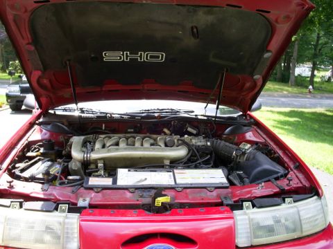 1995 Ford Taurus photo