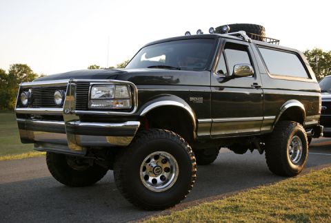 1995 Ford Bronco photo