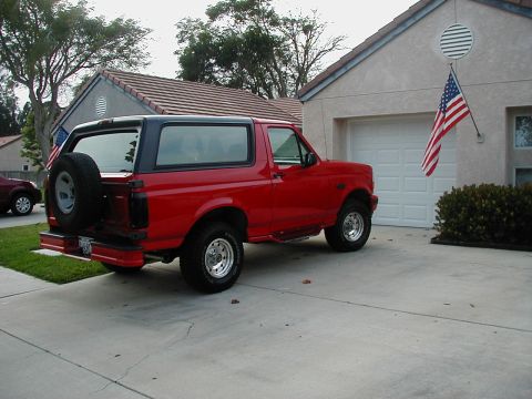 1995 Ford Bronco photo