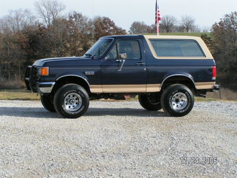 1990 Ford Bronco photo
