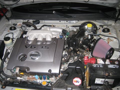 2002 Nissan Maxima photo