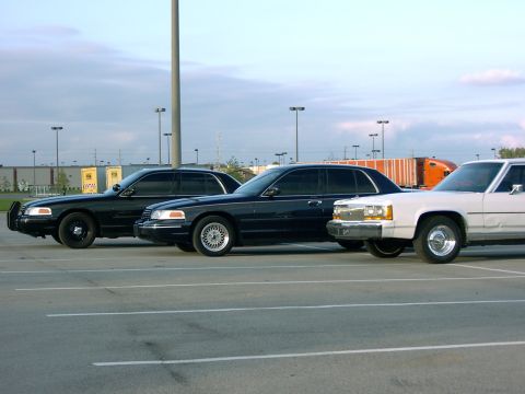 1999 Ford Crown Victoria photo