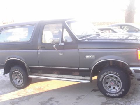 1988 Ford Bronco photo