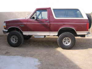 1992 Ford Bronco “Sotally Tober”
