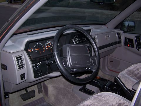 1994 Jeep Grand Cherokee photo