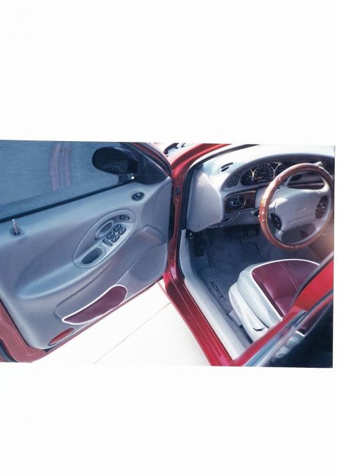 1998 Ford Taurus photo