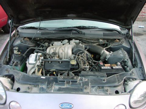 1996 Ford Taurus photo