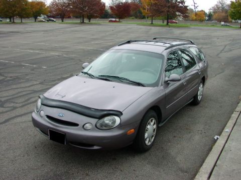1996 Ford Taurus photo