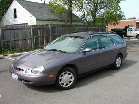 1996 Ford Taurus photo