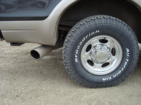 2000 Ford Excursion photo
