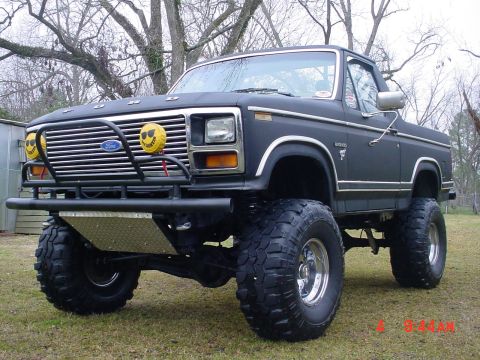 1984 Ford Bronco photo