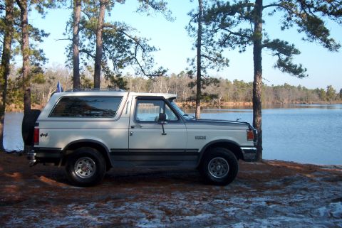 1990 Ford Bronco photo
