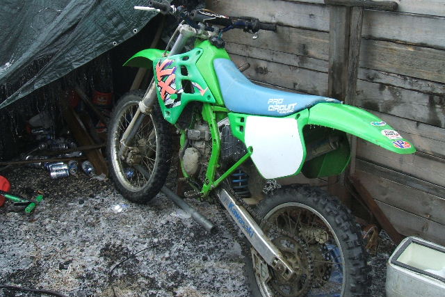 1990 Kawasaki KX125-K2 “Wheelie King”