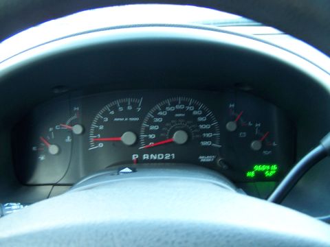 2004 Ford Expedition photo
