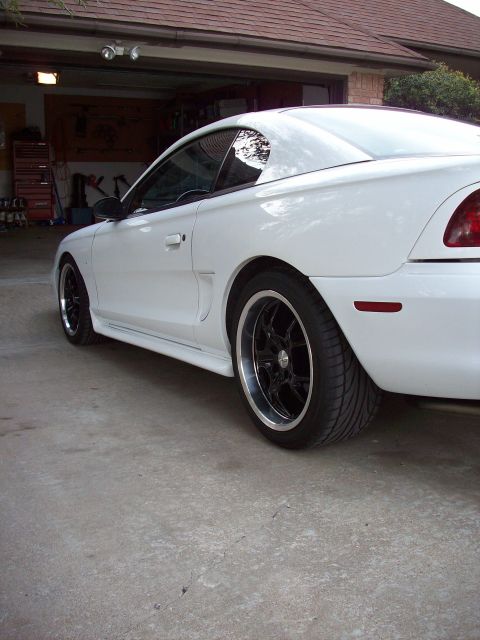 1997 Ford Mustang photo