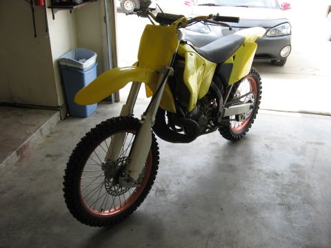 2001 Suzuki RM250 photo