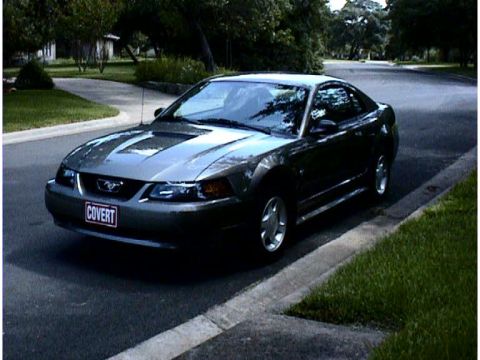 2001 Ford Mustang photo