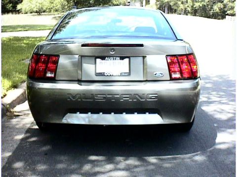 2001 Ford Mustang photo