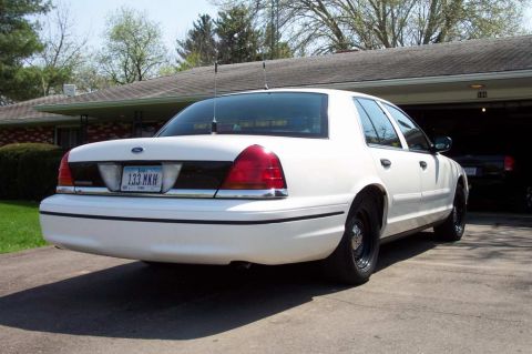 1999 Ford Crown Victoria photo