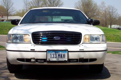 1999 Ford Crown Victoria photo