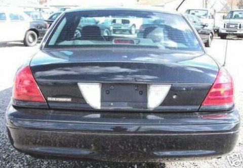 2005 Ford Crown Victoria photo