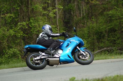 2007 Kawasaki Ninja R photo