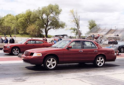 2003 Ford Crown Victoria photo
